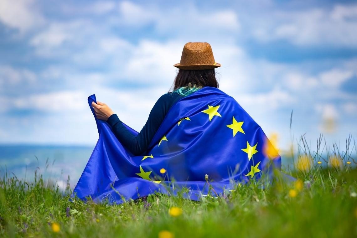 Na ljubeljskem tradicionalnem EU plesu brez meja se srečujejo ljudje obeh strani Karavank