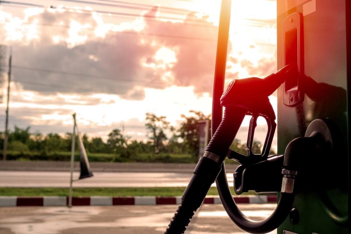 Petrol zaradi pomanjkanja kadrov začasno zaprl nekatere servise