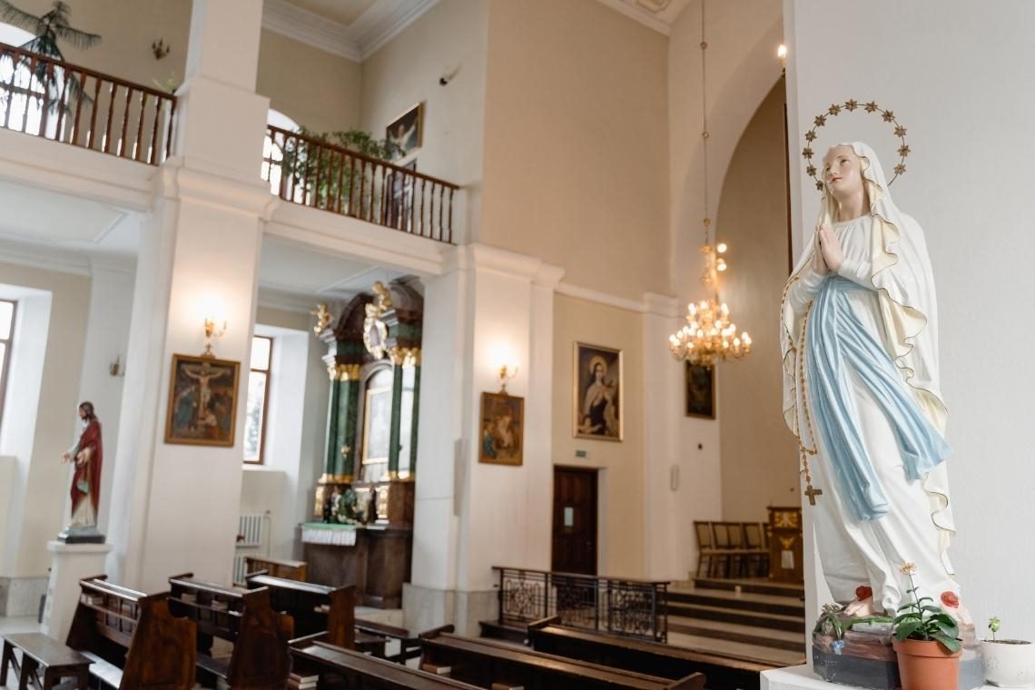 Ob prazniku Marijinega vnebovzetja slovesne maše in romanja