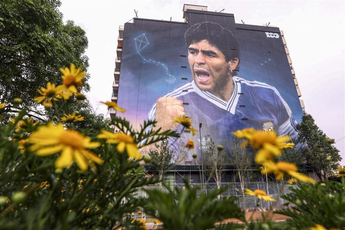 Infantino predlaga Maradonov dan