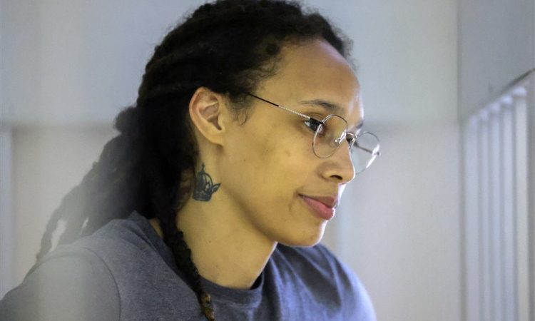 Brittney Griner prvič po 10 mesecih spet s košarkarsko žogo