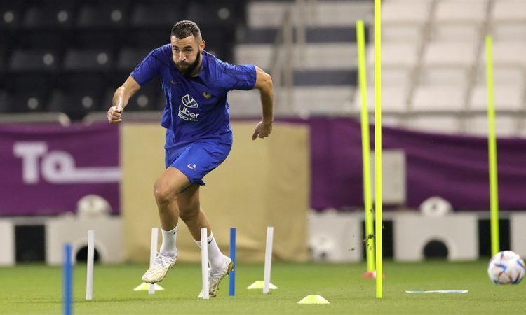Benzema skrivnostno napovedal konec reprezentančne kariere