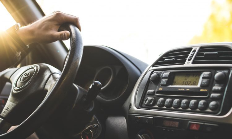 Gašperinu pet let zapora zaradi jemanja podkupnin pri tehničnih pregledih