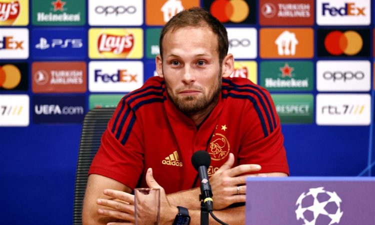 Blind podpisal za Bayern