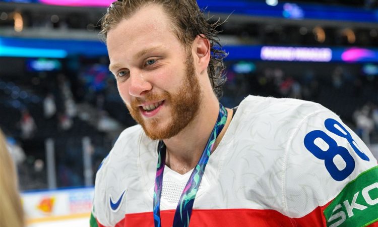 Boston na krilih Pastrnaka do nove zmage v NHL