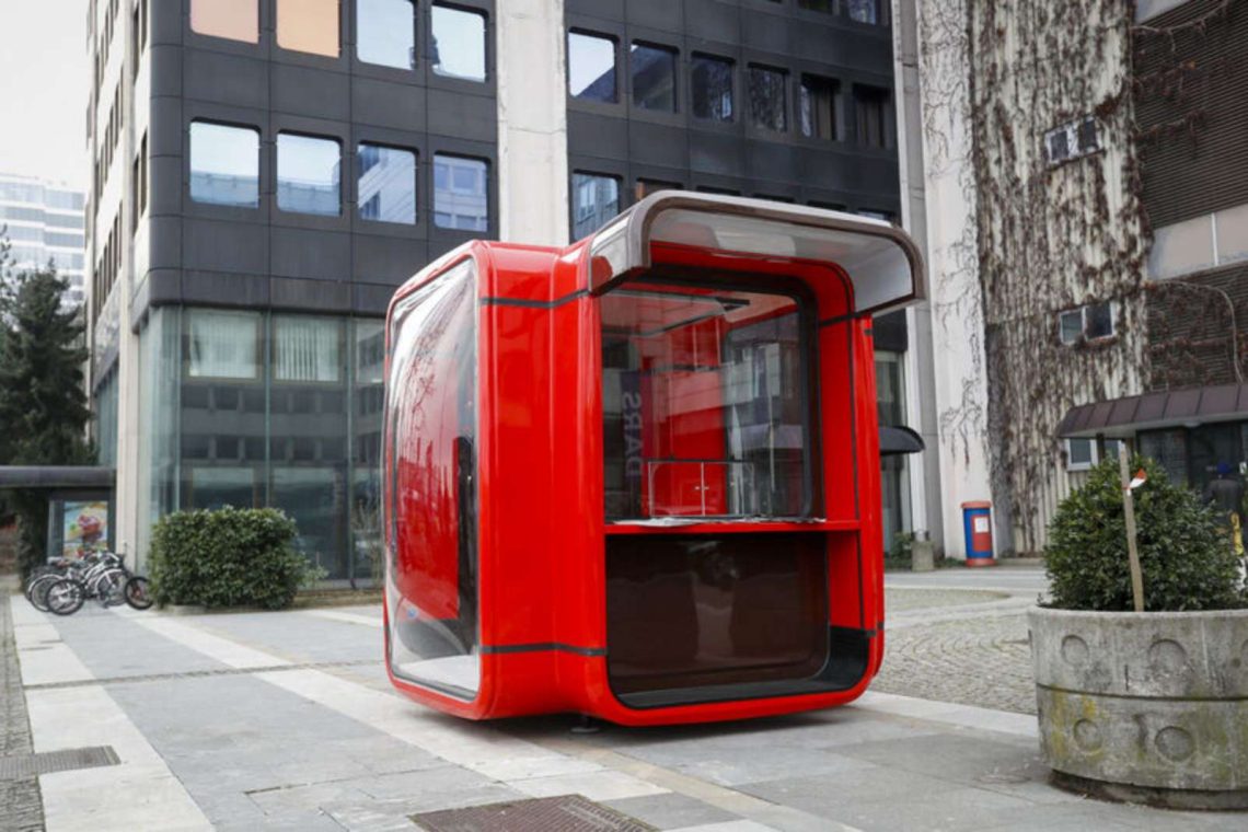 Delo bralce vabi v obnovljen kiosk K67 v Ljubljani