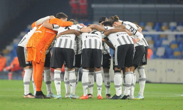 Italijanska zveza Juventusu odvzela 15 točk