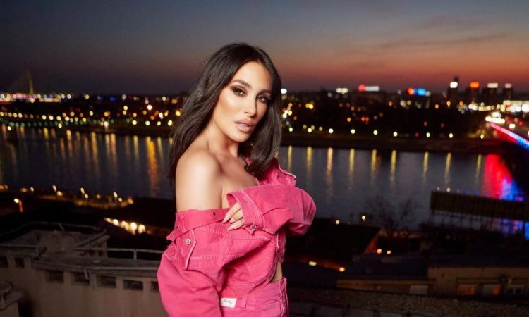 Sarajevska kriminalna skupina načrtovala napad na slovensko pevko Senidah