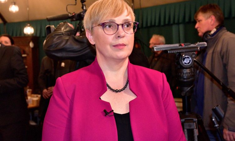 Pirc Musar podprla odpravo razlik pri obravnavi športnic in športnikov