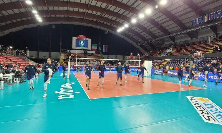 ACH Volley zanesljivo do vodstva