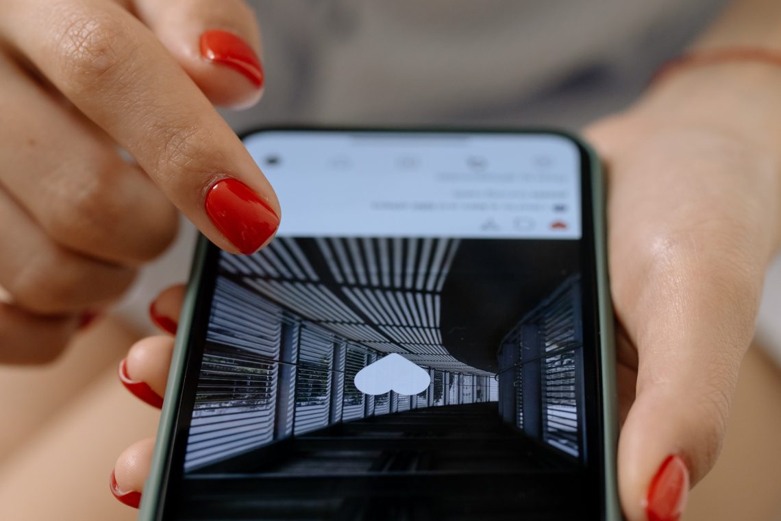 Za 19 spletnih platform odslej strožja pravila EU 