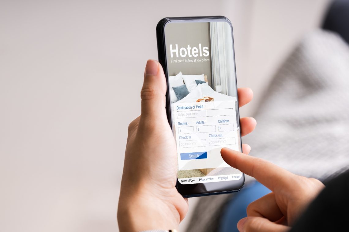 SI-CERT opozarja pred prevarami na platformi Booking