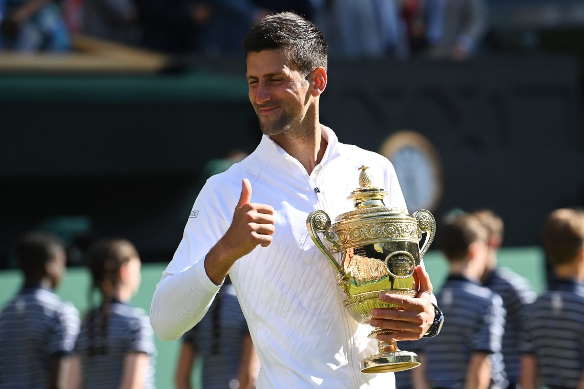 Še zdaj se mnogi sprašujejo, zakaj je ananas na vrhu pokala, ki ga podelijo v Wimbledonu