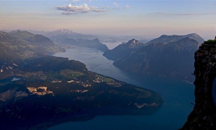 V Luzernu pet slovenskih posadk 