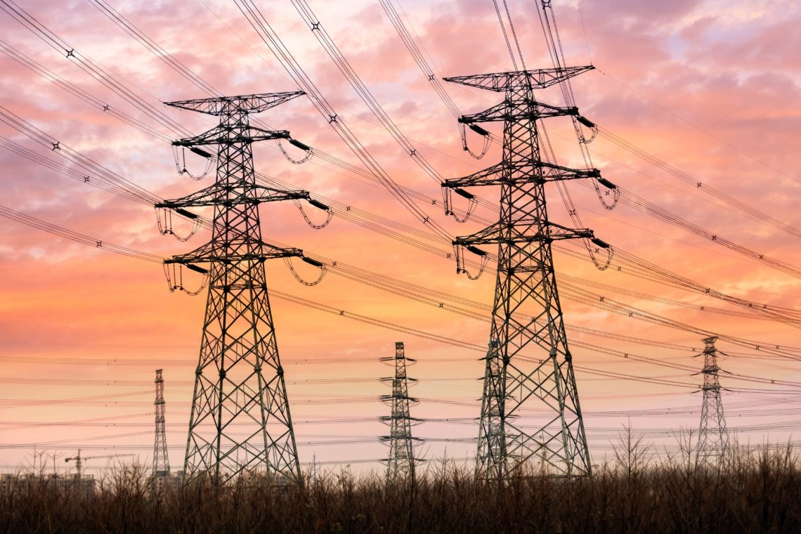 Po torkovem neurju številni brez elektrike