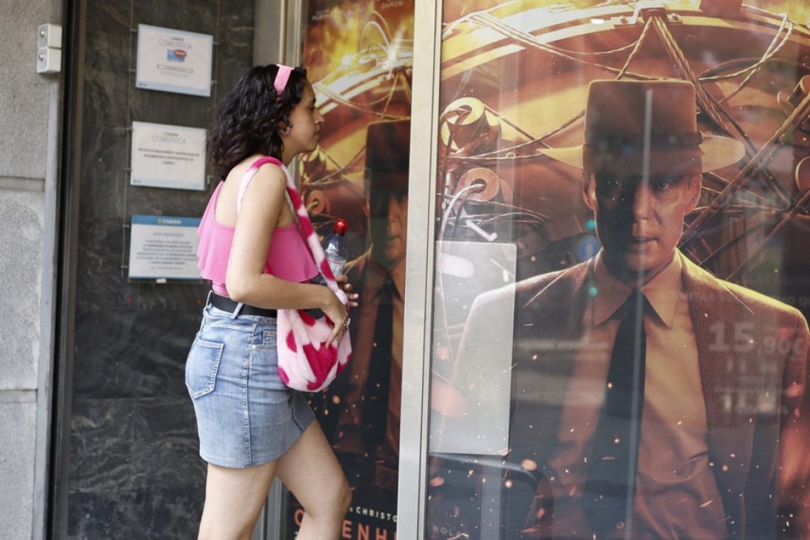 Spletne šale o filmih Barbie in Oppenheimer razburile Japonce 
