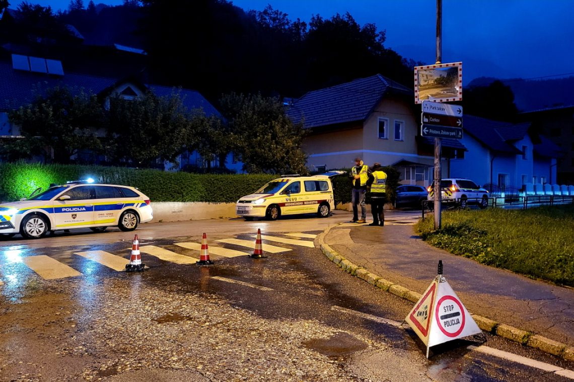 Policija zagotavlja varnost na prizadetih območjih