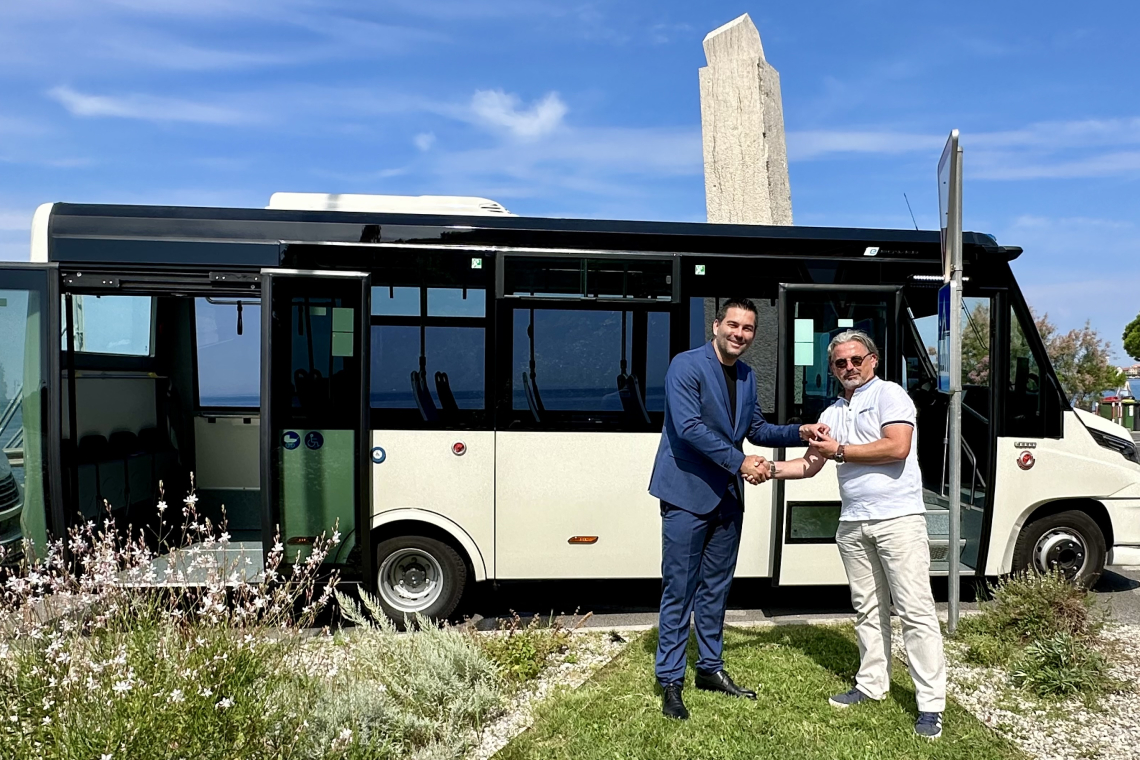 V Piranu predstavili in preizkusili nova električna avtobusa