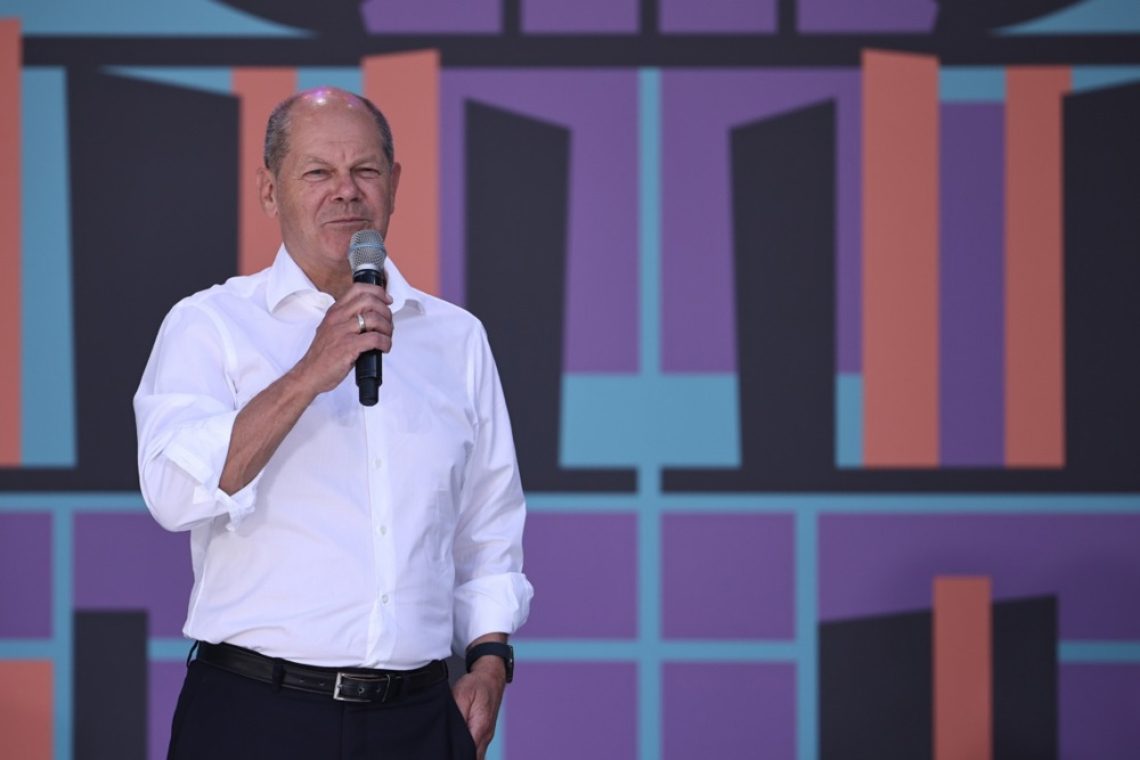 Scholz zagotovil, da ni nikoli kadil marihuane