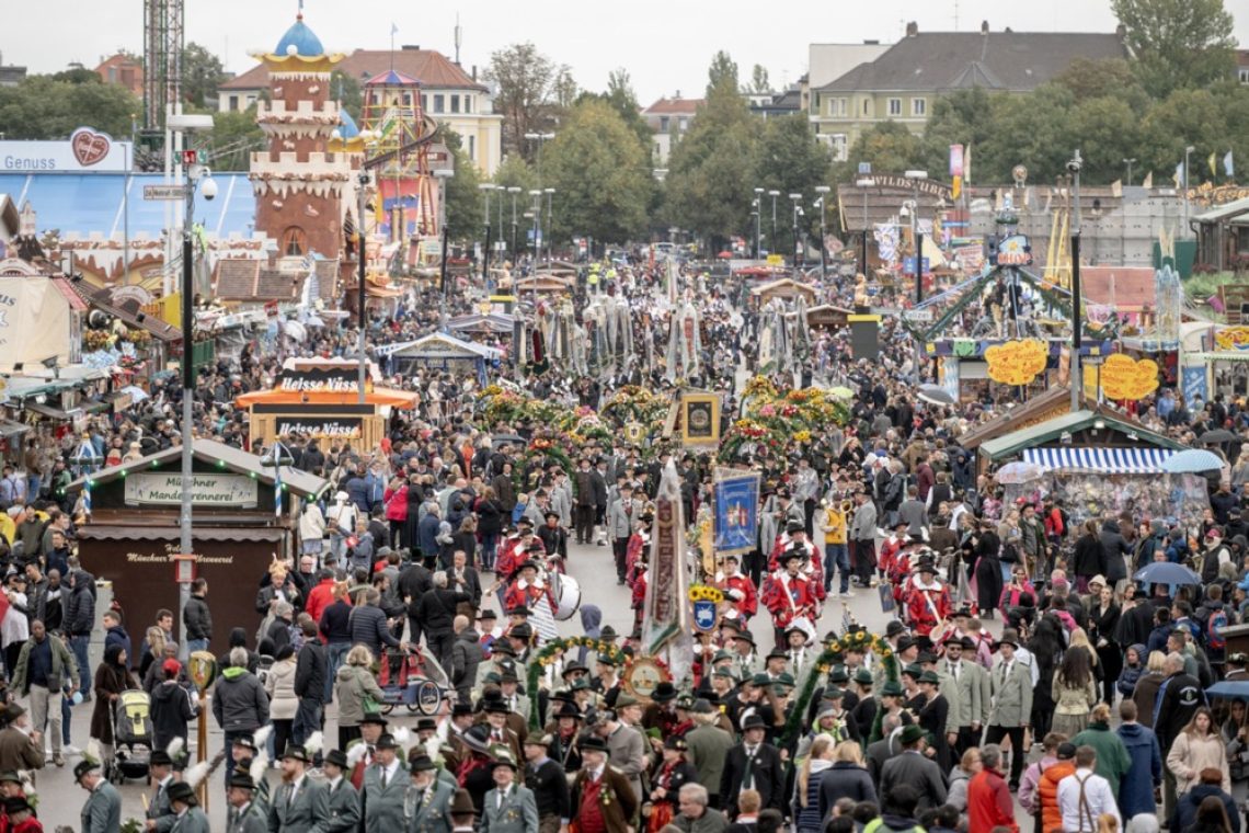 Letošnji Oktoberfest daljši, a tudi dražji