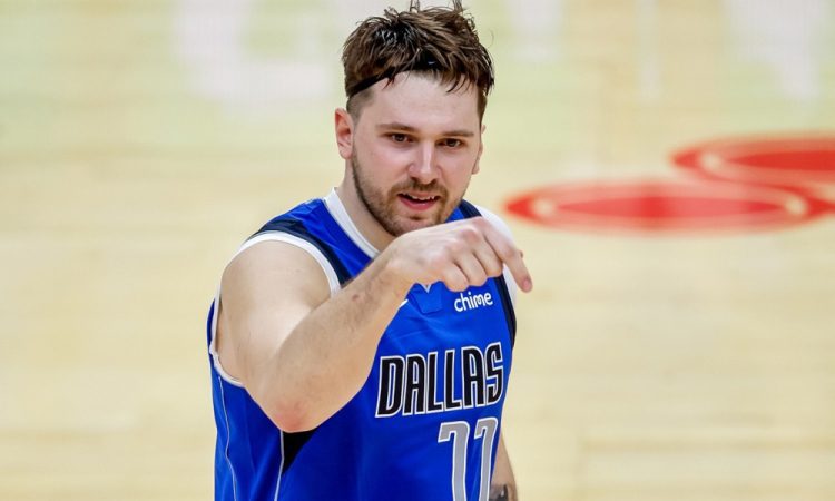 Slovenski košarkarski zvezdnik Luka Dončić s 73 točkami dosegel osebni rekord v ligi NBA