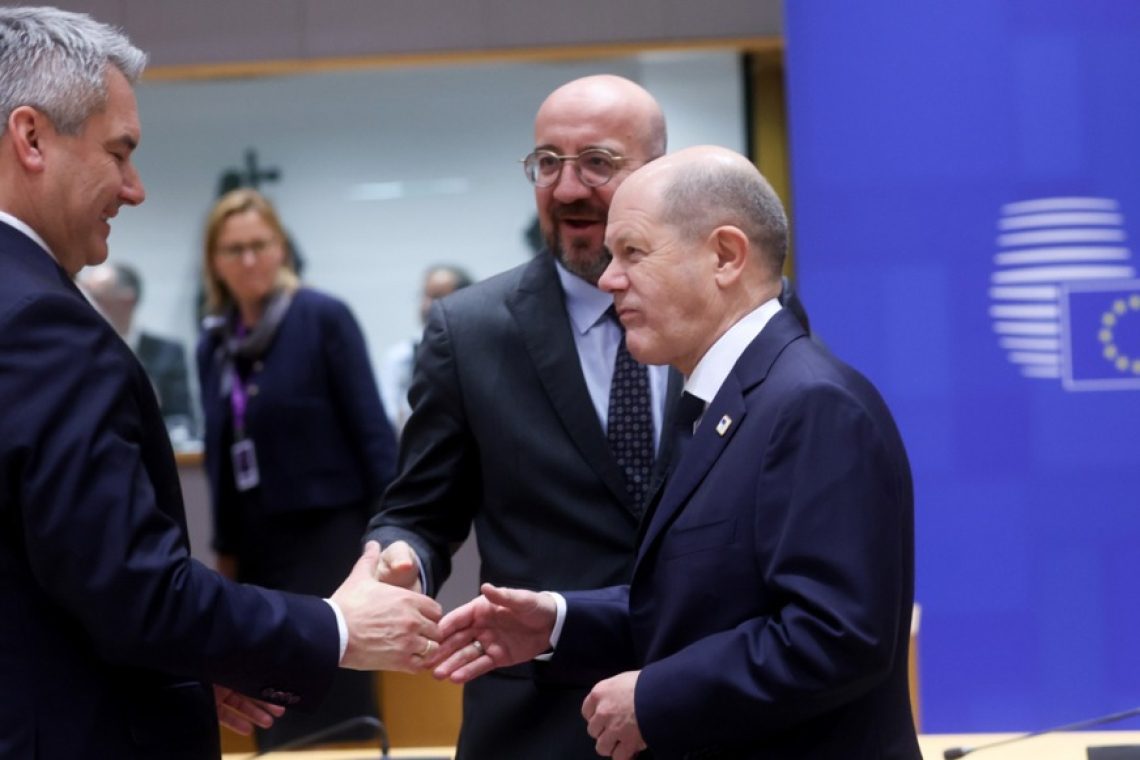 Vrh EU potrdil začetek pristopnih pogajanj z BiH