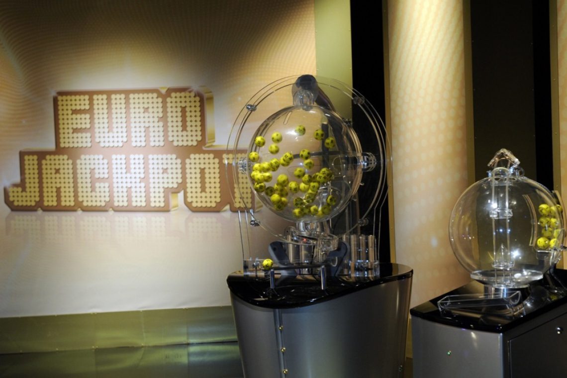 Eurojackpot v vrednosti 60 milijonov evrov vplačan v Sloveniji in Nemčiji