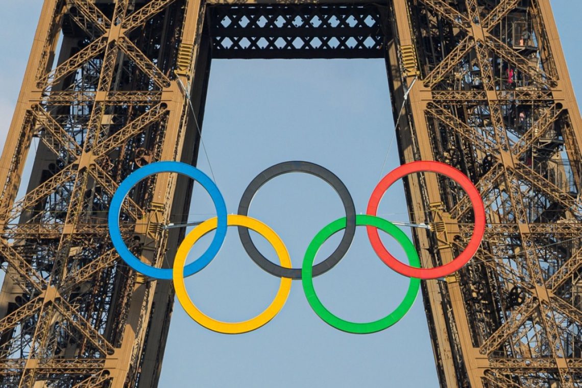 Olimpijski ogenj je v Parizu
