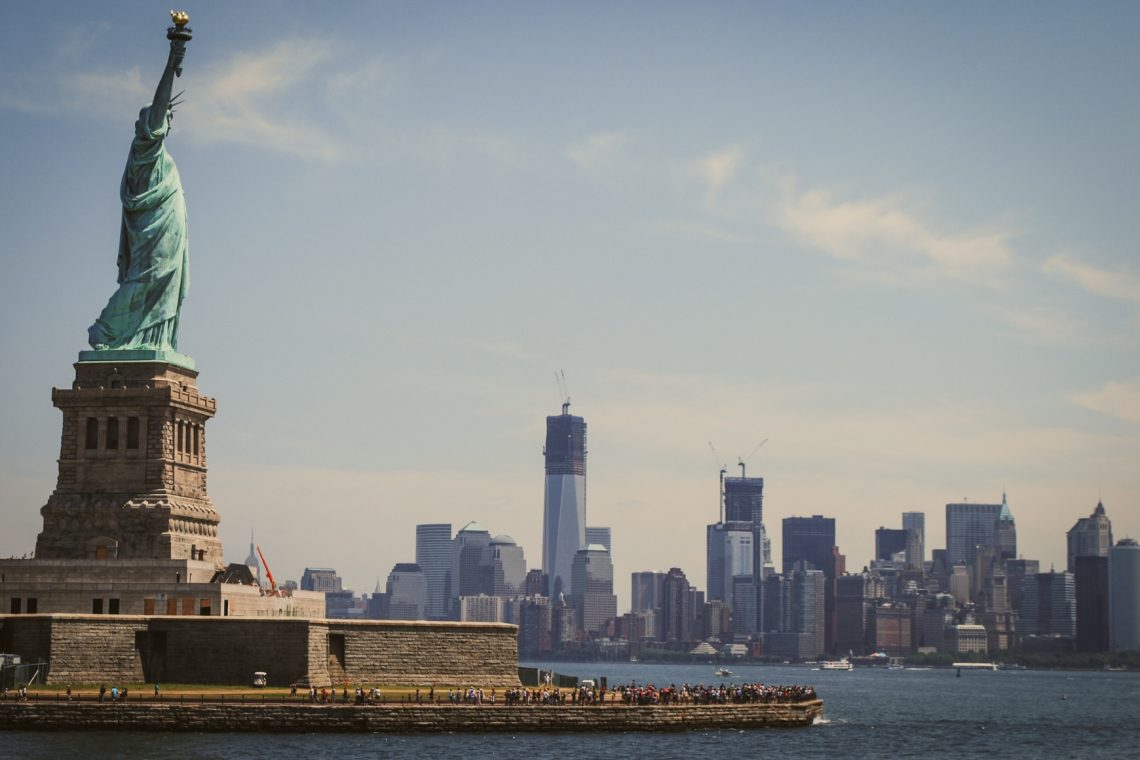 Nad New Yorkom viden meteor