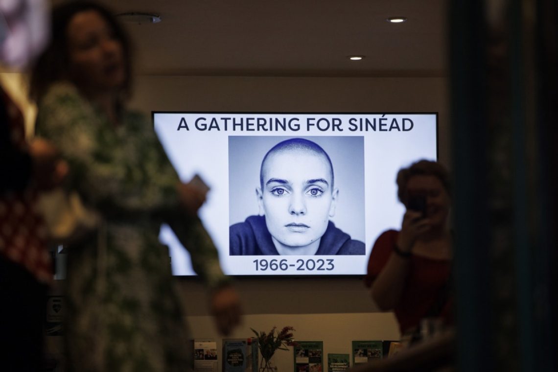 V muzeju v Dublinu načrtujejo novo voščeno figuro Sinead O'Connor