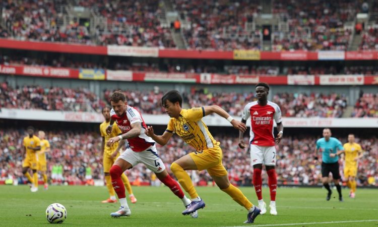 Brighton z igralcem več odvzel točki Arsenalu