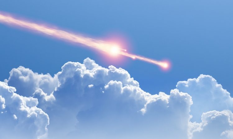 Asteroid razsvetlil nočno nebo nad Filipini