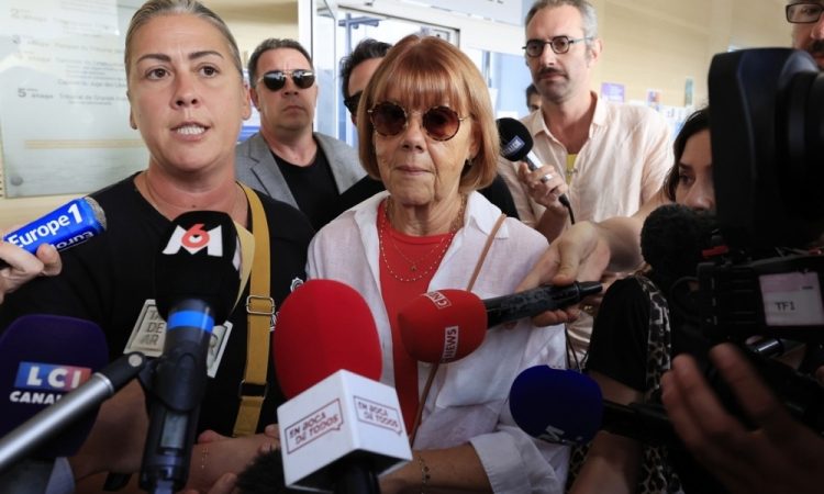 V Franciji odmeva sojenje 71-letniku zaradi omamljanja in posiljevanja žene
