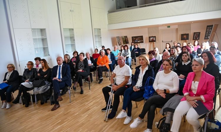 Ob svetovnem dnevu starejših v Krškem okrogla miza o skrbi za starostnike