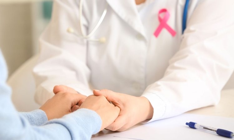 Zdravljenje razsejanega raka dojk je prilagojeno vsaki posameznici