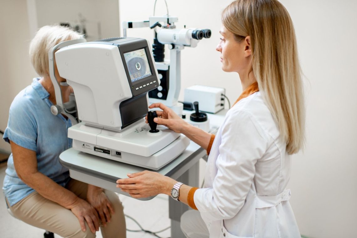 Na očesni kliniki pozivajo k rednim pregledom vida