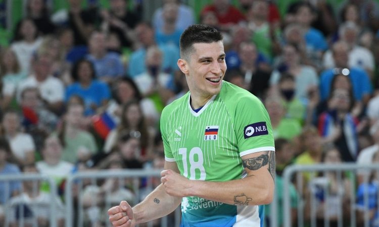 Mujanović blestel v Franciji, Čebulj brez zmage na Poljskem