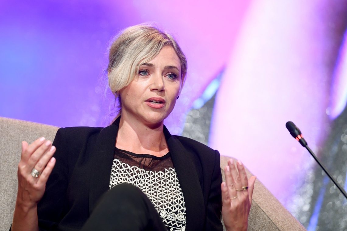 Igralka Katarina Čas v britanski televizijski seriji Wild Cherry