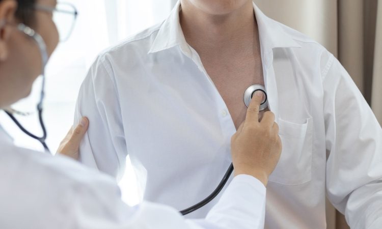 Kako do izboljšanja pljučne funkcije pri KOPB in dolgotrajnem covidu?