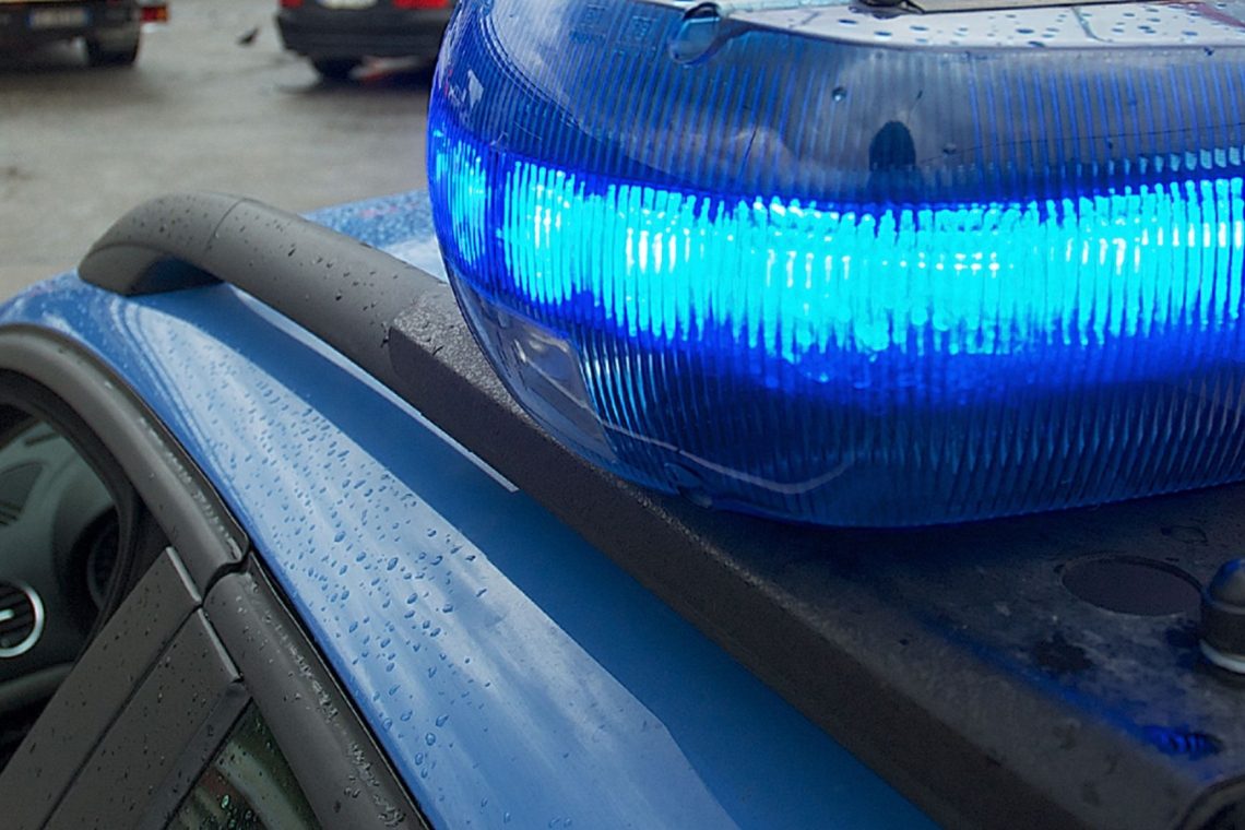 Policisti očividce pozivajo k posredovanju informacij o prometni nesreči v Velenju