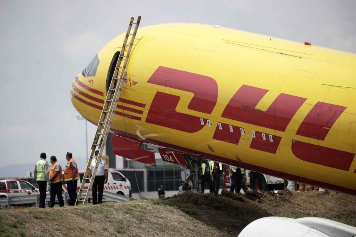 V strmoglavljenju letala DHL v Vilniusu mrtev in poškodovani