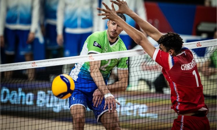 Slovenski odbojkarji v tujini z nekaj poškodbami, Mujanović 26 točk za Pariz
