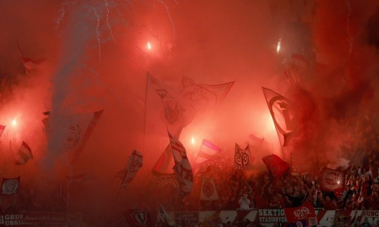 Wolfsburg po nori končnici zmagal in ujel Dortmund