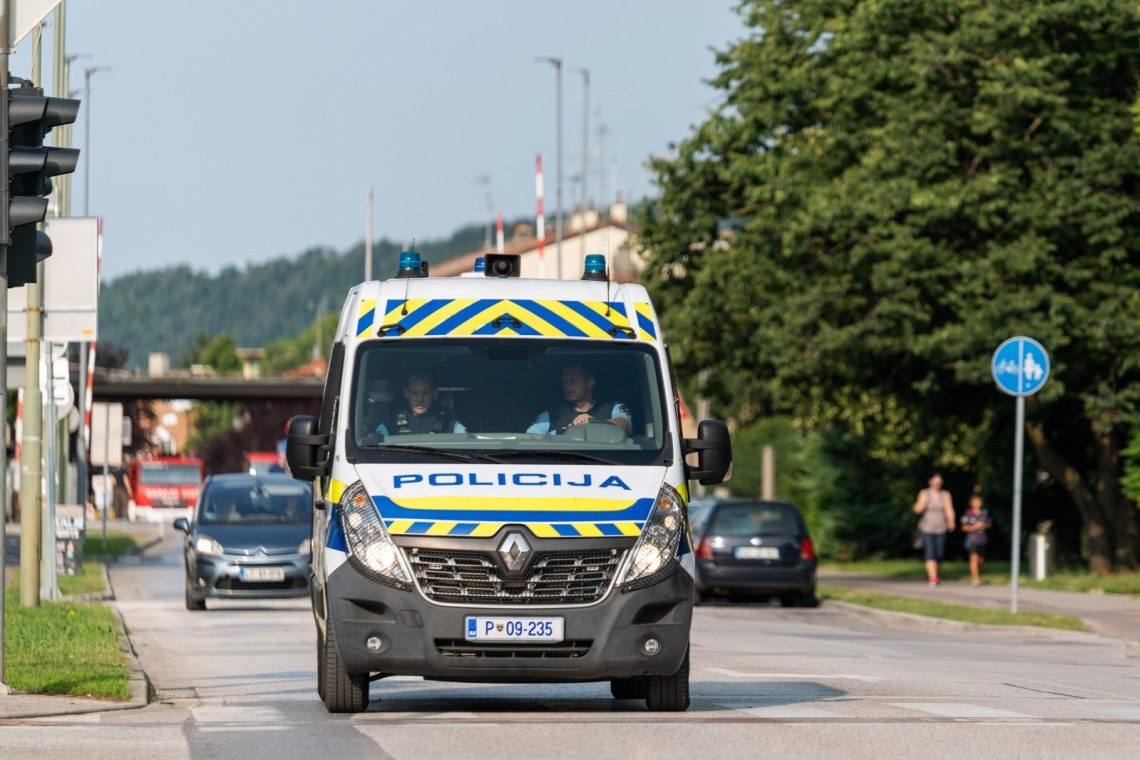 Zgodaj zjutraj v Sežani množičen pretep