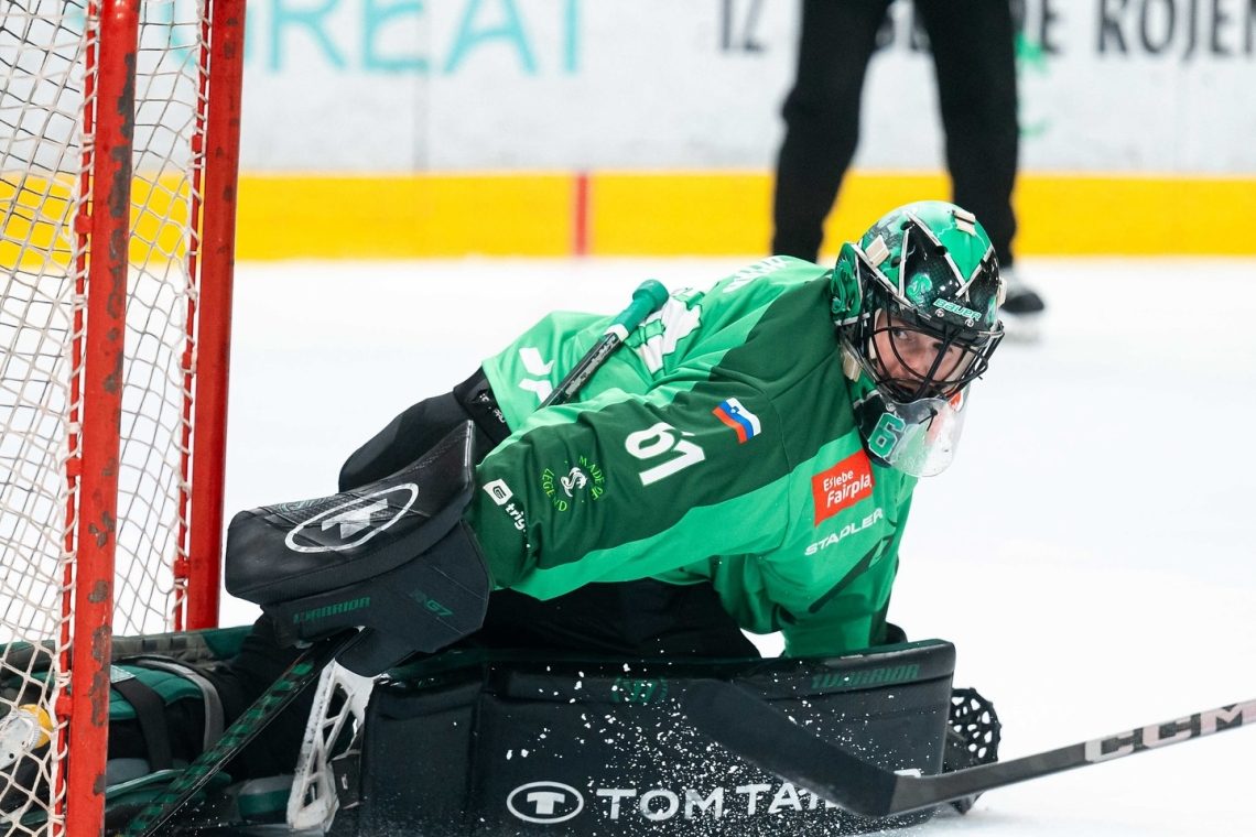 Hokejisti Olimpije Ljubljane so izgubili s celovškim klubom KAC s 3:6
