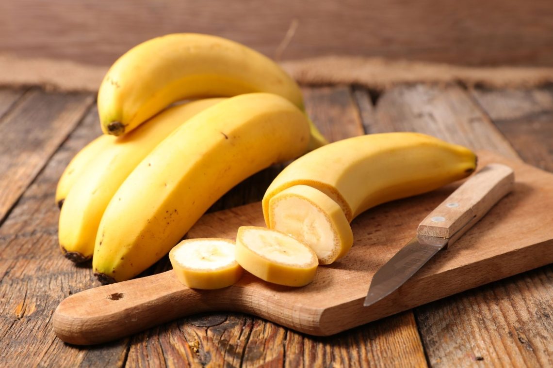 Banane in med so aravno zdravilo za kašelj in bolečine v grlu