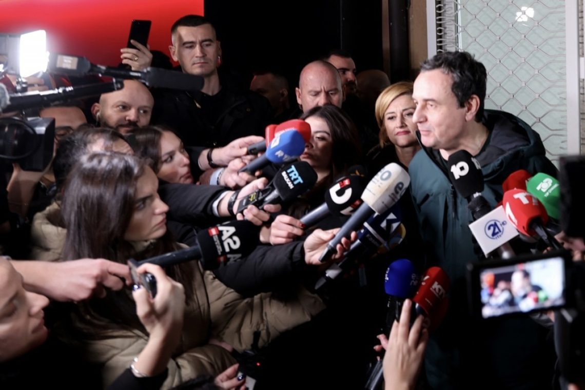 Kurti razglasil zmago na kosovskih parlamentarnih volitvah