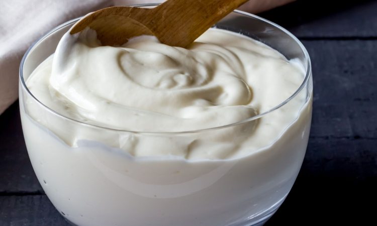 Jogurt lahko zmanjša tveganje za raka debelega črevesa