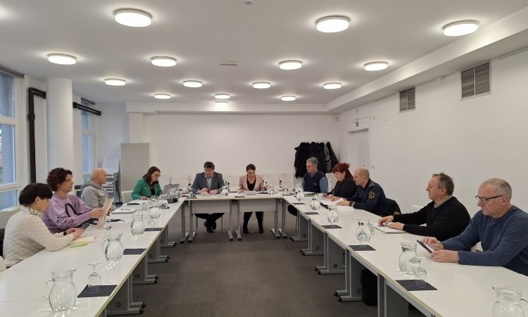 Varnostni sosvet v Brežicah obravnaval varnostne izzive in uvedbo videonadzora