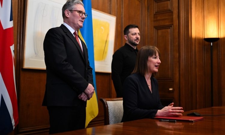 Zelenski na obisku pri britanskem premierju